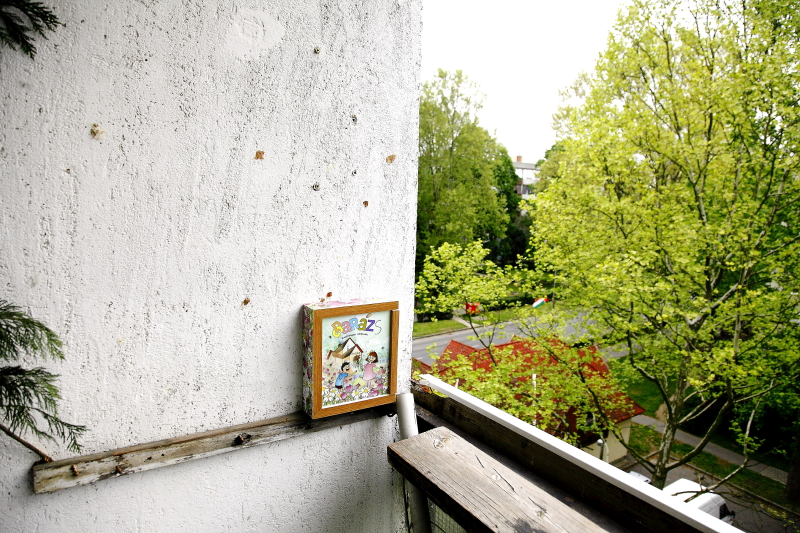 Az eszköz panel lakóház emeleti erkélyére is kihelyezhető (Fotó: Orbán Zoltán).