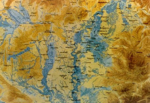 A Kárpát-medence vízrajza a 19. századi folyószabályozások előtt.